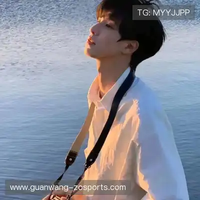 黄婧茵
